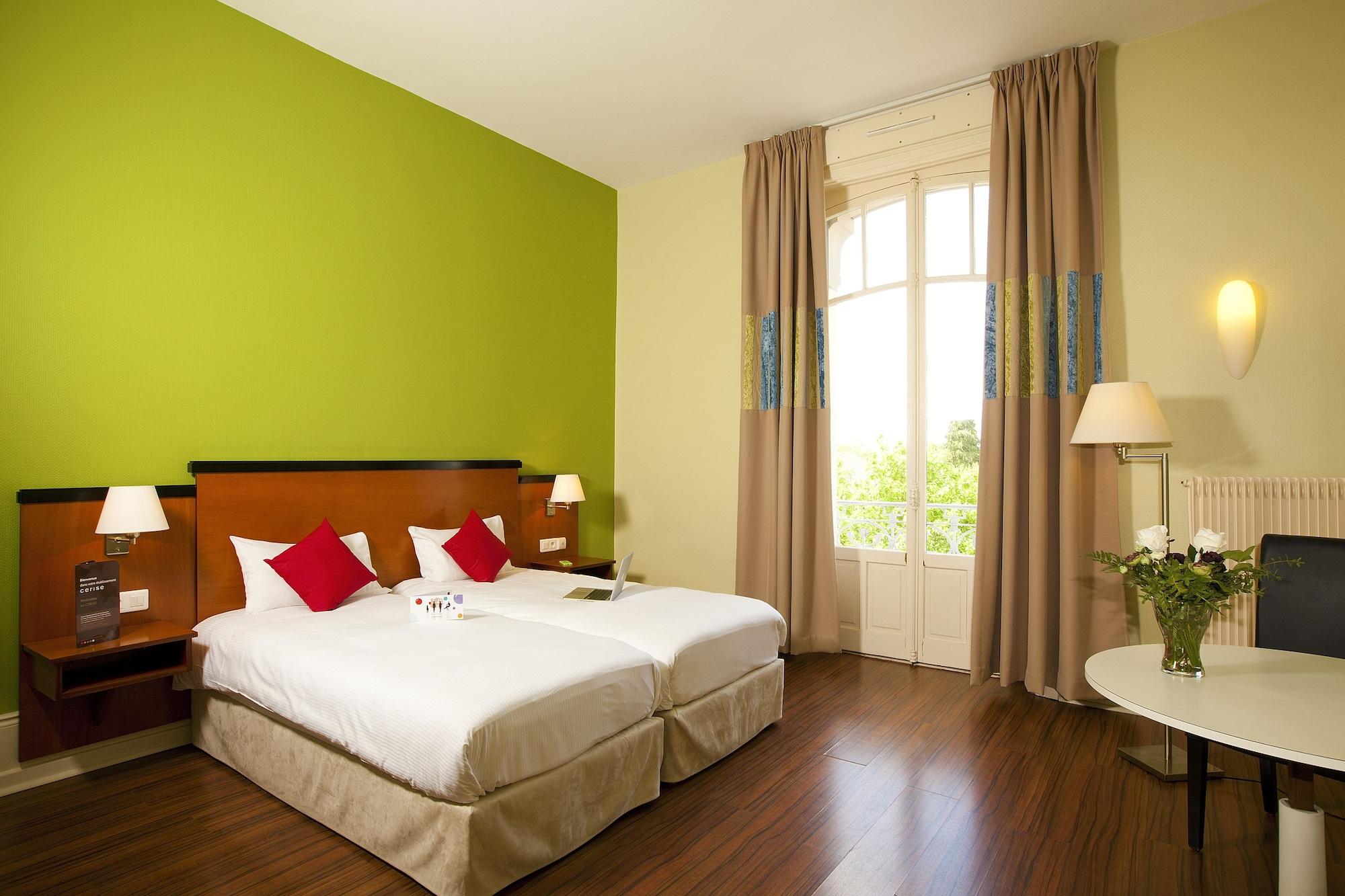 Garden & City Luxeuil Ex Le Metropole Et Les Thermes 外观 照片