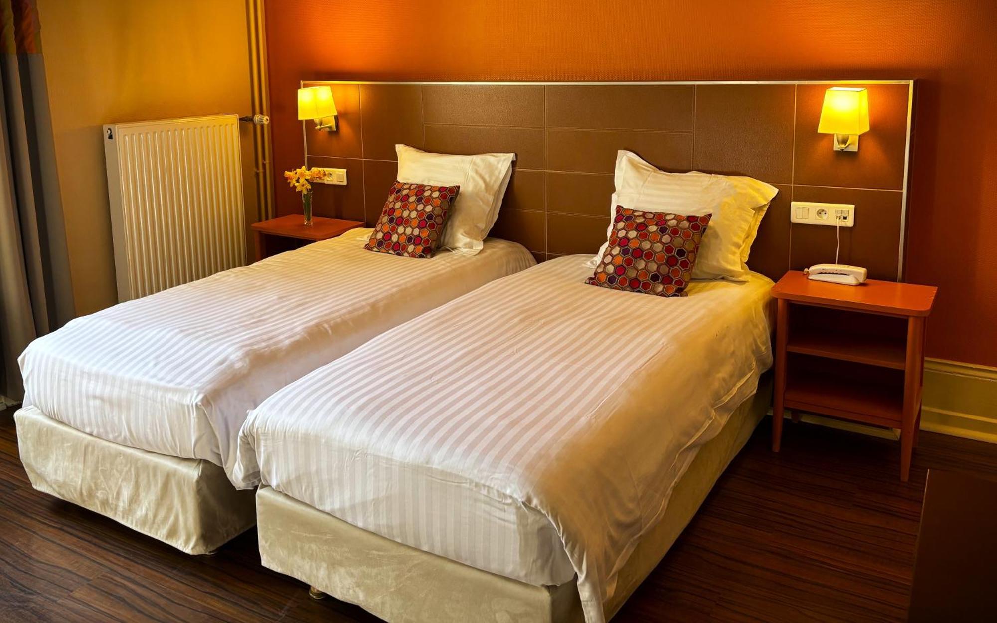 Garden & City Luxeuil Ex Le Metropole Et Les Thermes 外观 照片